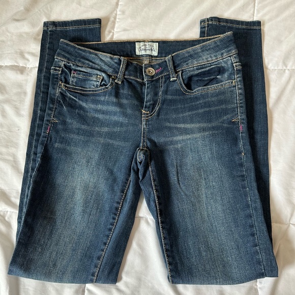 Size 1/2 R Aeropostale - Picture 2 of 3